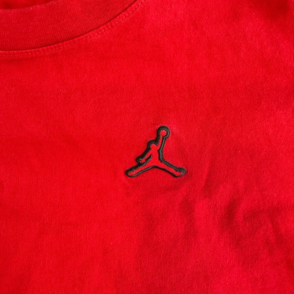 Jordan T-Shirt Mens Sz L Loose Fit Red Jumpman Logo Crew Neck Cotton Tee Short
